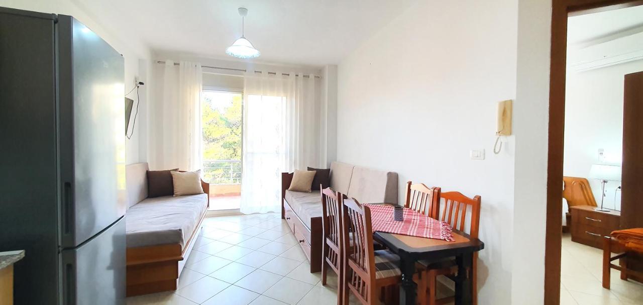 Sea & Sun Apartment Durres Luaran gambar